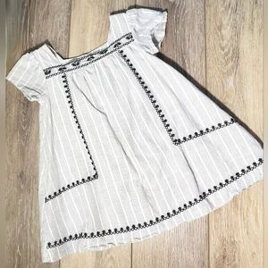 True Craft girl's black & white capped sleeve tunic Size 2T